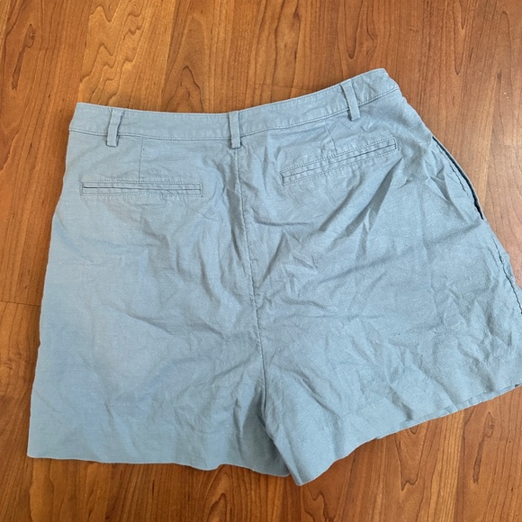 Nordstrom Open Edit Pleated Linen Shorts - Picture 2 of 3